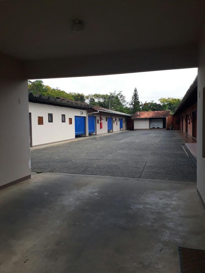 Motel Casa Branca 布卢梅瑙 外观 照片